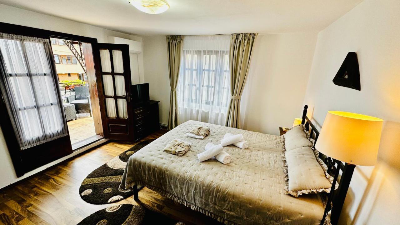 Leto House Apartment Targu Jiu Bagian luar foto